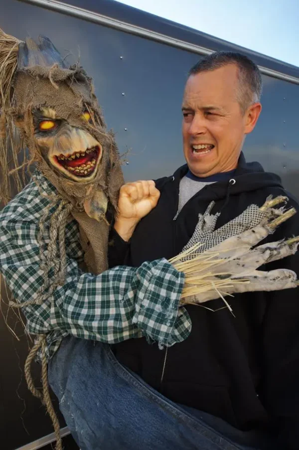 Cob Goblin Attack Scarecrow Puppet w/moving mouth - Image 3