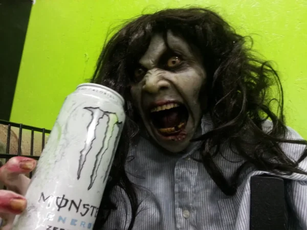 Attack Zombie Sally Puppet - Image 6